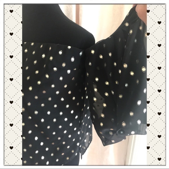 “Spot On” NWT GORGEOUS TOP - Picture 6 of 8